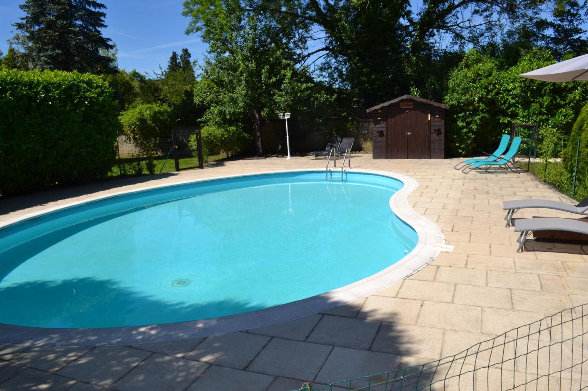 Les Bruyeres B&B Montbron Екстериор снимка