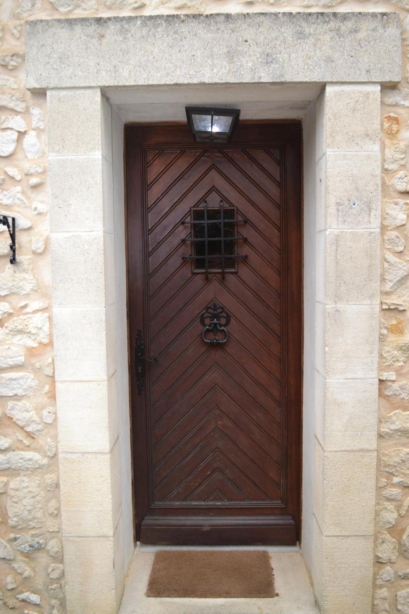 Les Bruyeres B&B Montbron Екстериор снимка